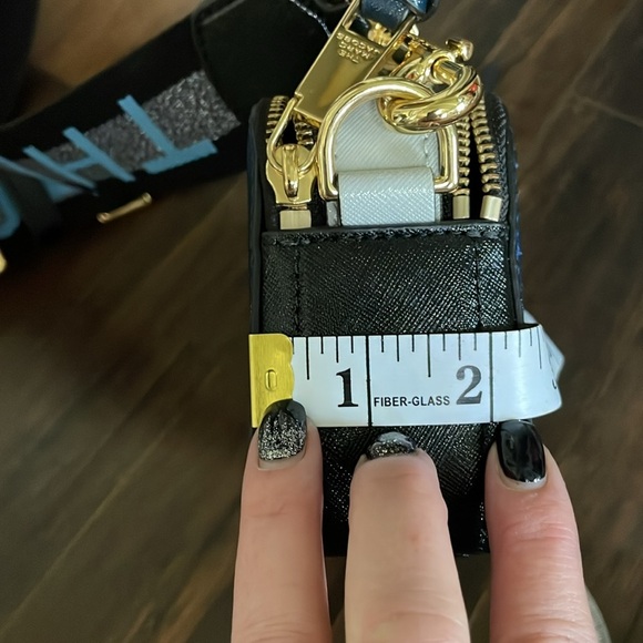 Gorgeous "The Marc Jacob's" Crossbody Bag.  NWOT - Picture 15 of 16